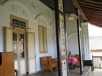 Meme Surung Habitación en casa particular *